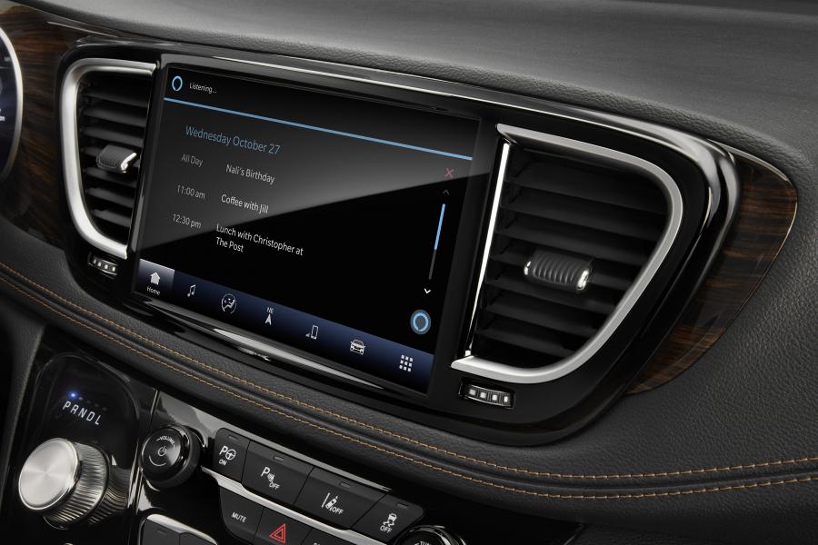 Детали интерьера Chrysler Pacifica Pinnacle AWD (RU) 2020 года  (фото 75 из 82)